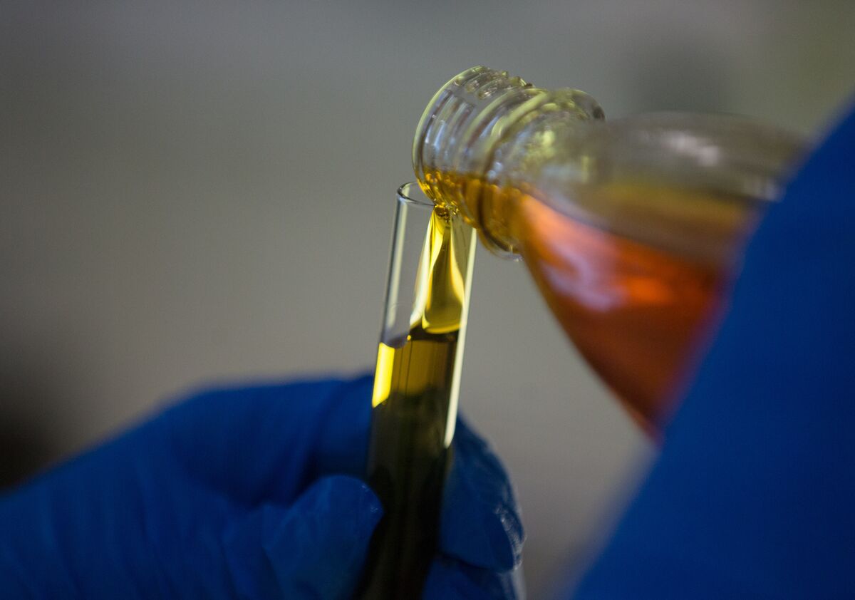 Calumet Specialty Products Partners Weighs Sale of Lubricants Unit