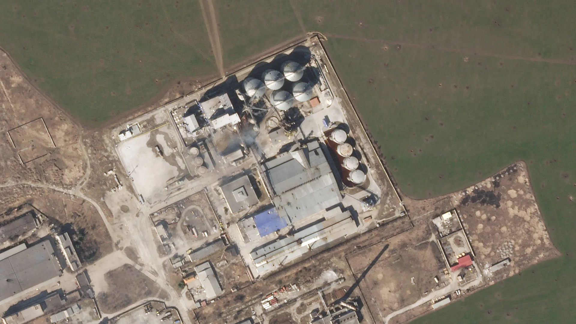 Chinese crop trader Cofco’s sunflower oil processing plant near Mariupol was damaged by Russian attacks in March