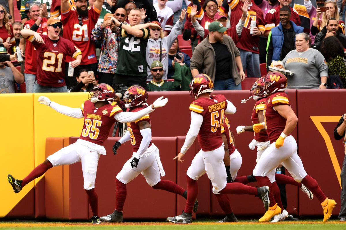 Miami Dolphins at Washington Commanders, FedExField, Capitol