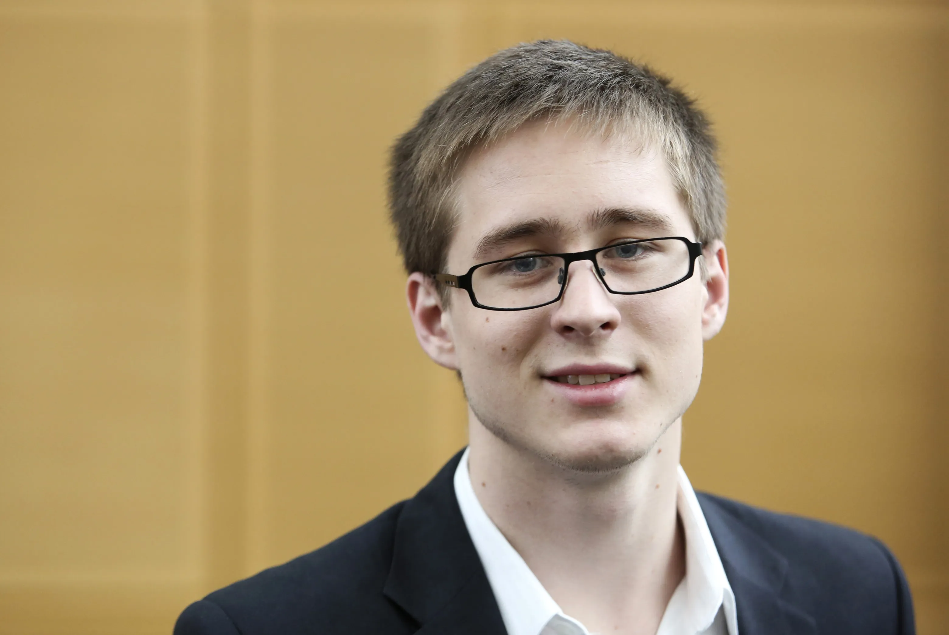 決済はビットコインで、現金より現物－仮想通貨先物巡る競争激化 - Bloomberg