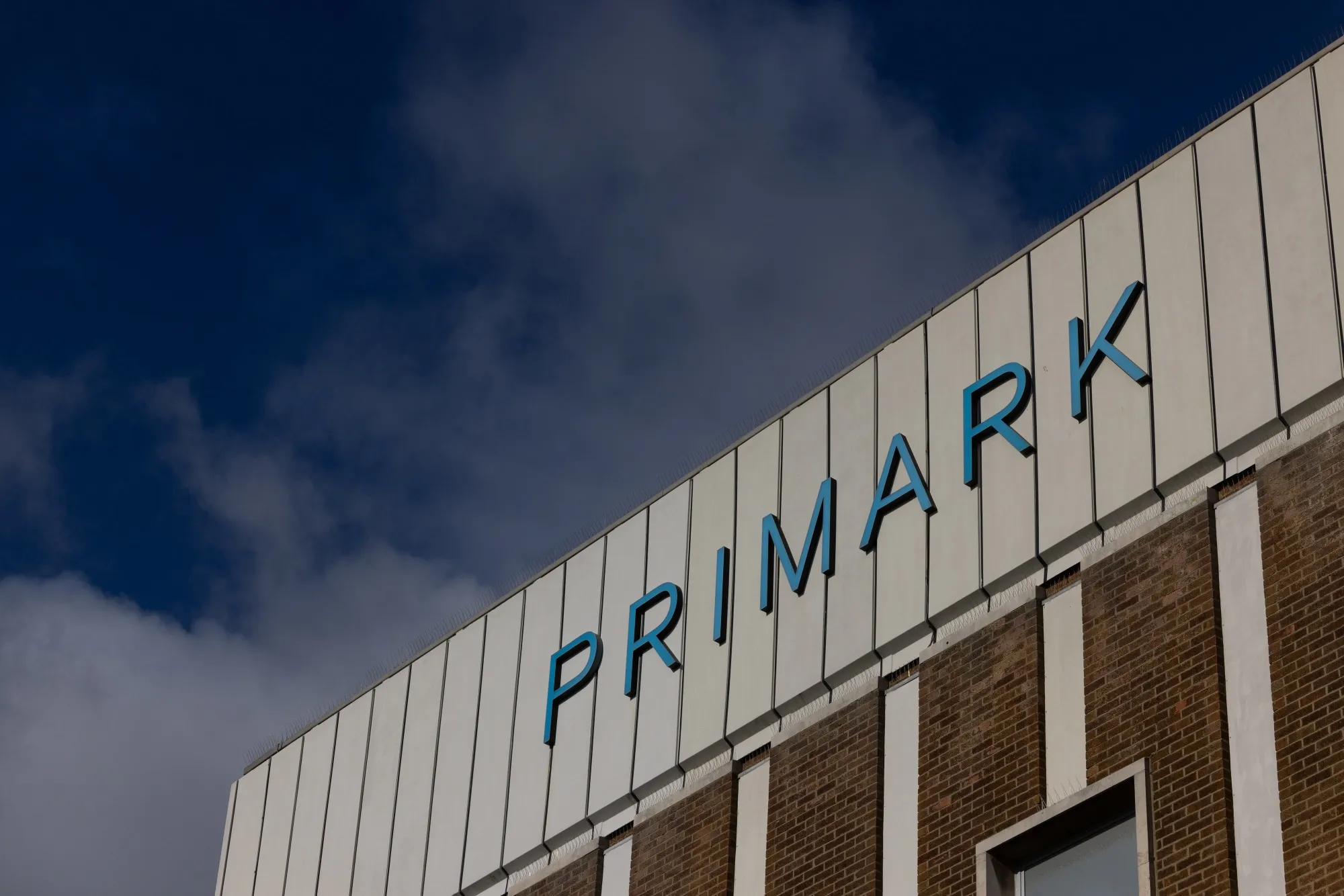 Primark Parent AB Foods Issues Profit Warning - Bloomberg