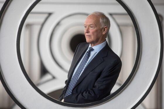 Tim Clark, Architect of Emirates’ Ascent, Will Retire in 2020