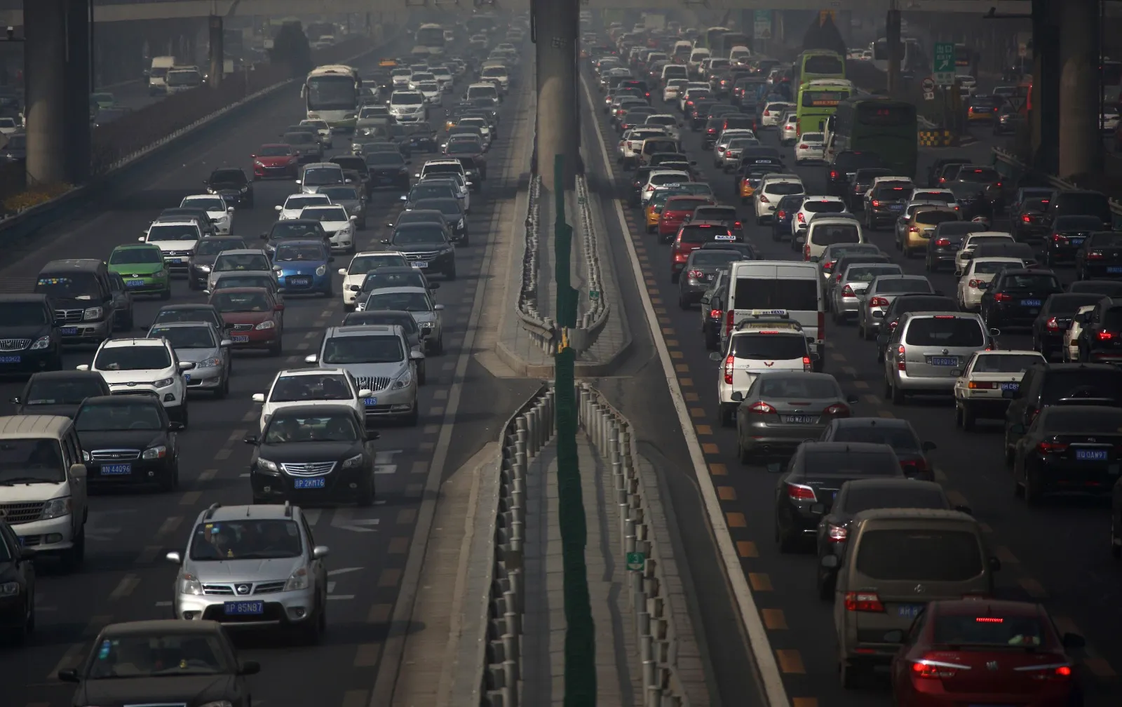 General Images Of China Economy Following Lowered Growth Goal