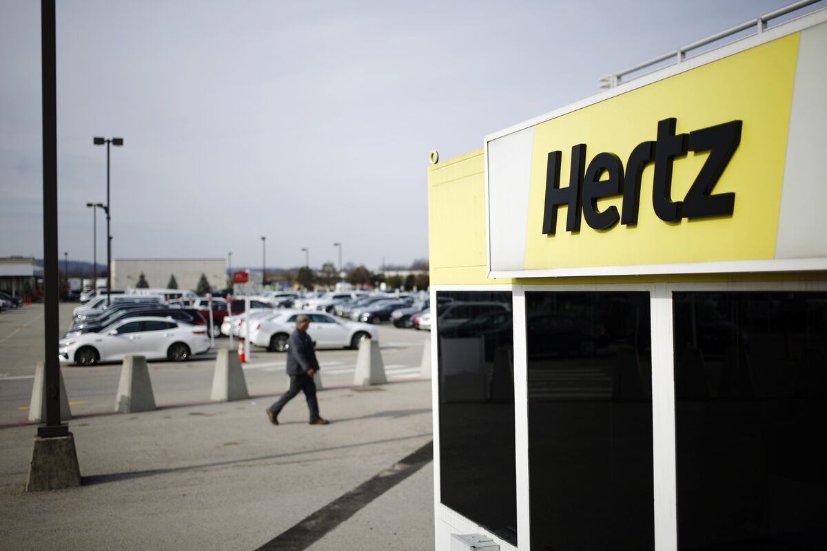 Hertz Posts Profit Amid Fleet Overhaul, Shares Soar
