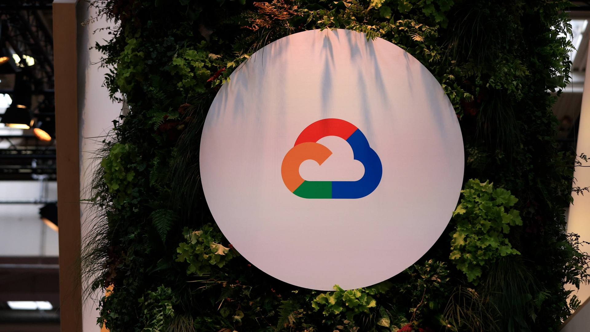 Watch Google, SAP Team Up to Ease AI Tasks for Cloud Clients - Bloomberg