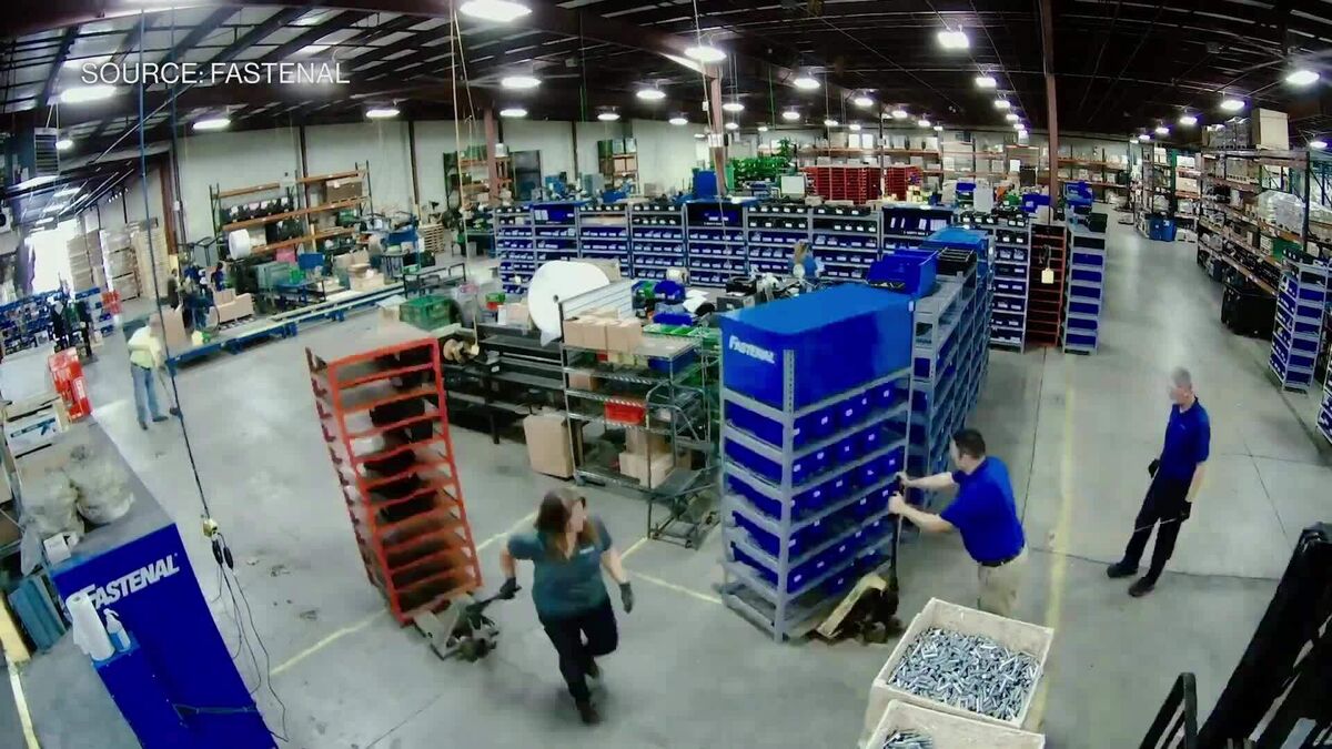 Fastenal CEO Dan Florness on Earnings, Manufacturing Outlook