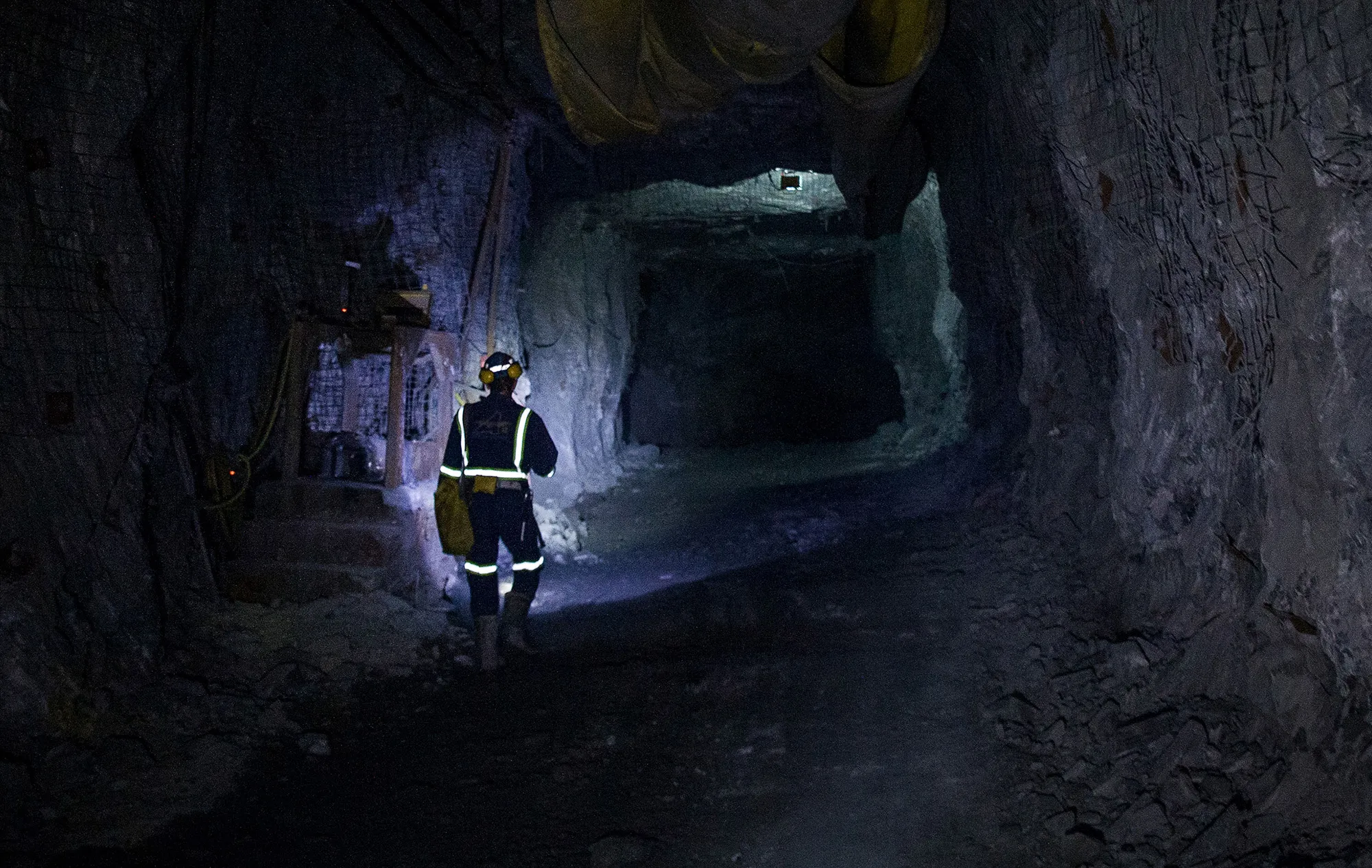 miner mining
