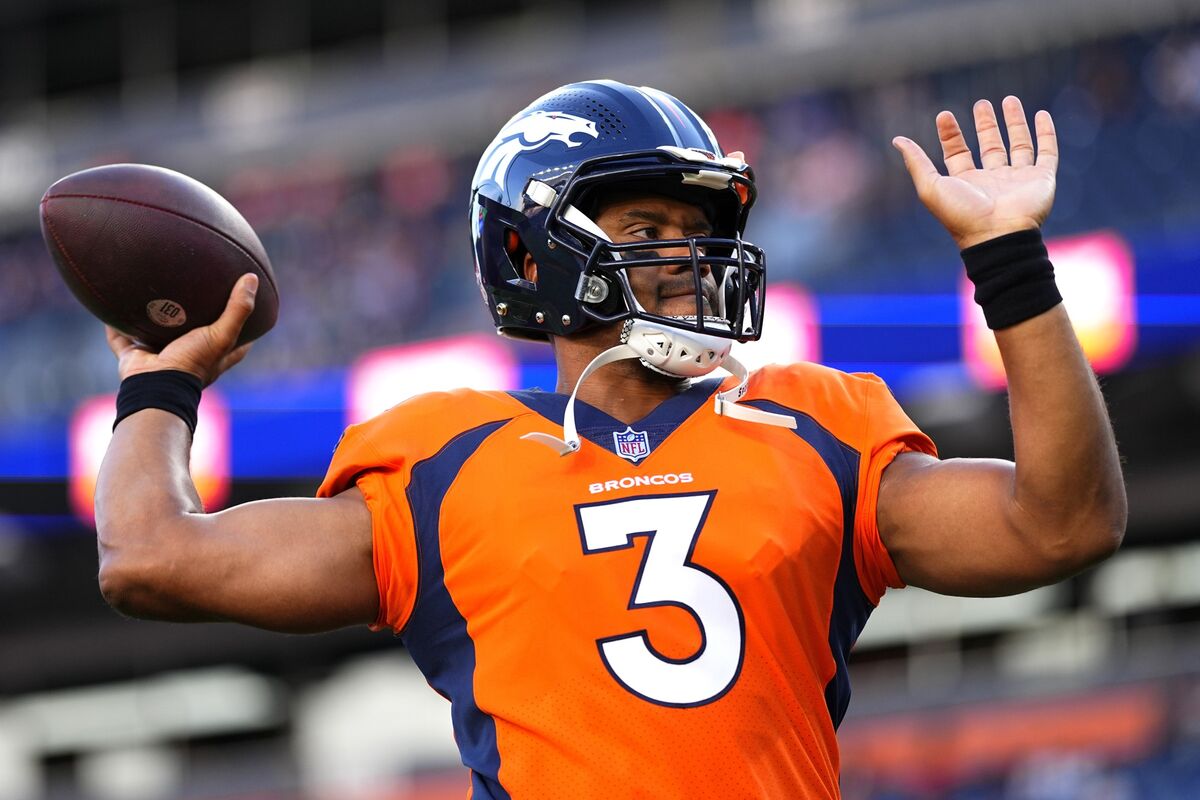 Russell Wilson's arrival makes Broncos tickets a hot commodity