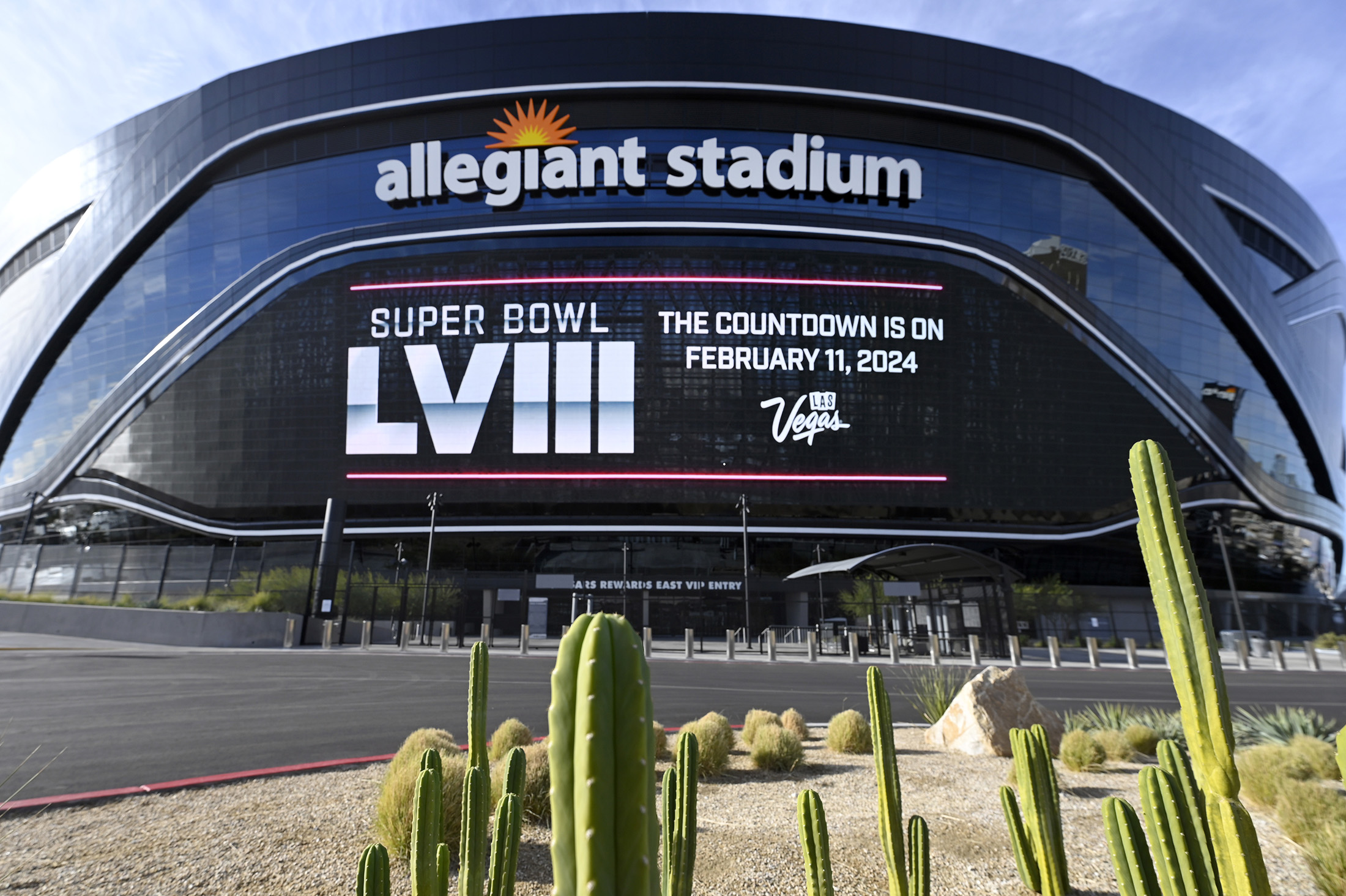 Super Bowl Tickets Chiefs49ers Game in Las Vegas Set Record at 9,800