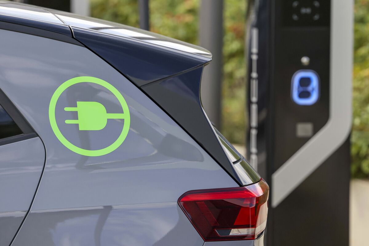 Volkswagen Sees Slower Electric Car Sales in Europe on Higher Energy ...