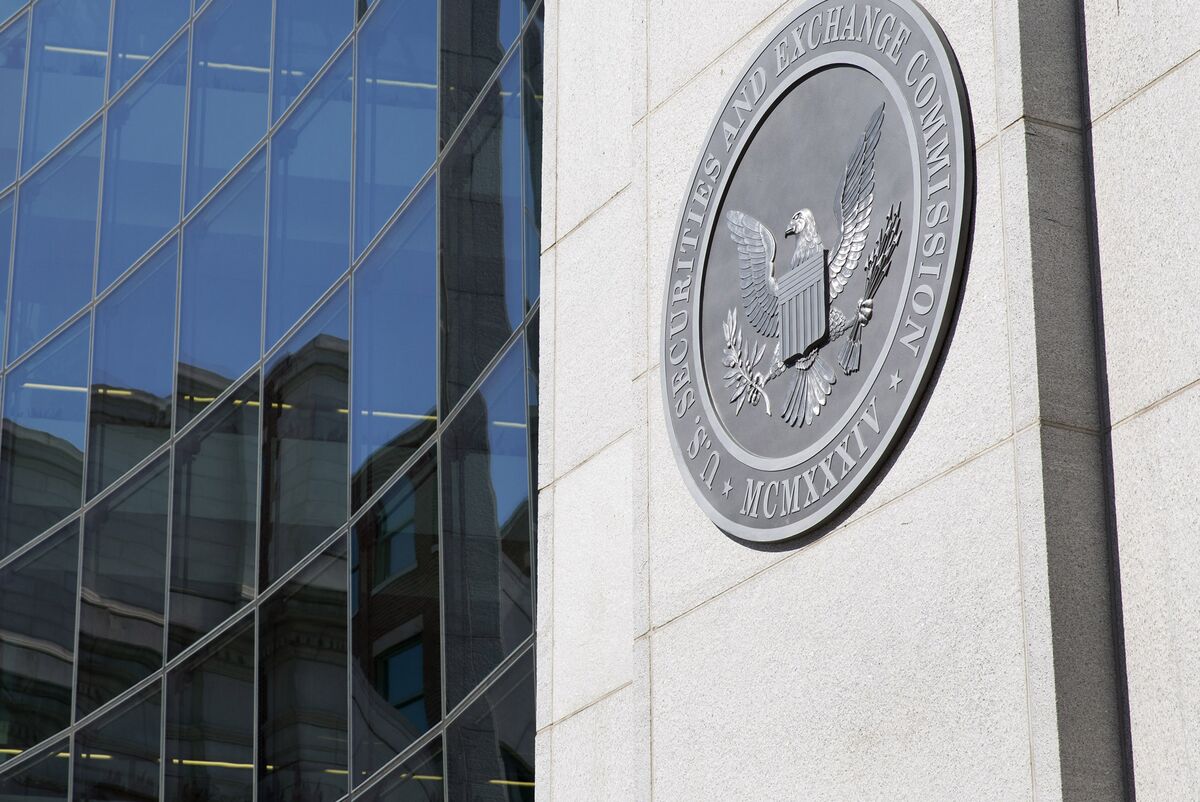 Whistleblower Gets $22 Million From SEC in Second-Biggest Award - Bloomberg