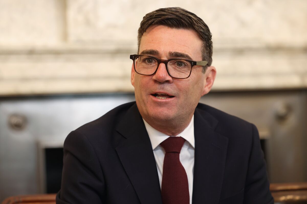 Burnham Strengthens No. 10 Control on UK Economy in Power Shift