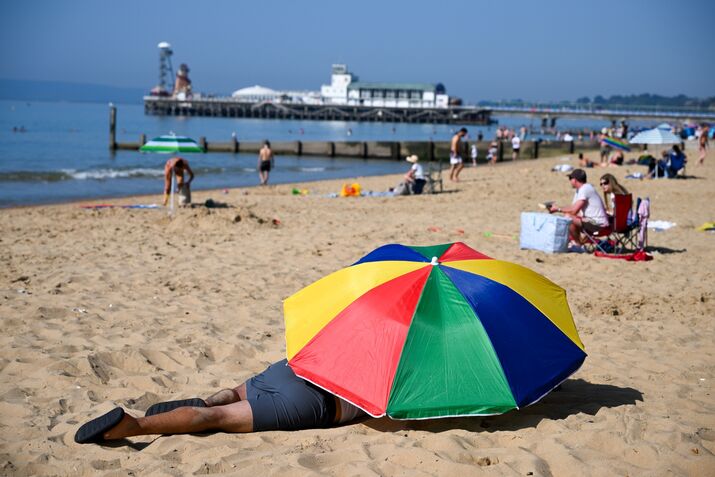 UK Experiences First Heatwave Of 2026 On May Bank Holiday Weekend