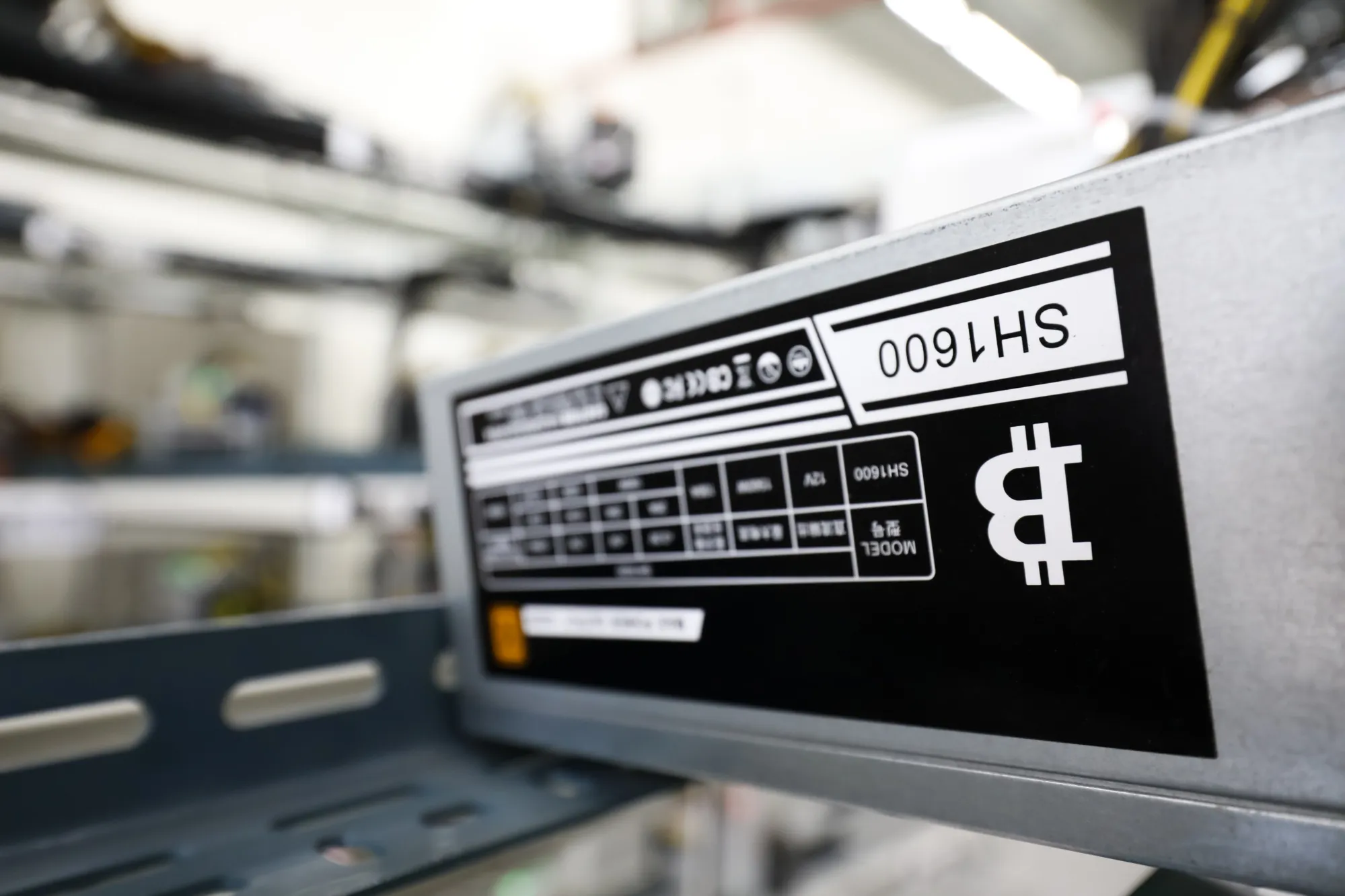 Sweeping US Crypto Legislation Targets Stablecoins, Mining - Bloomberg