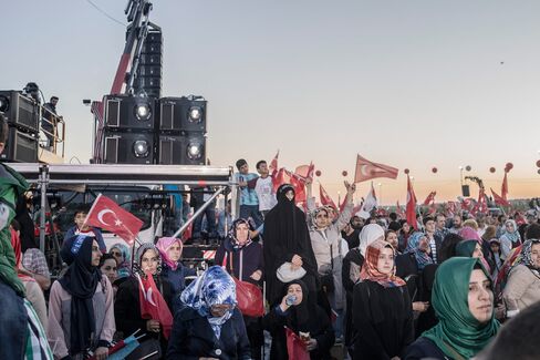 AKP supporters attend the 562nd anniversary of the Turks’ conquest of Istanbul in Yenikapi Square.