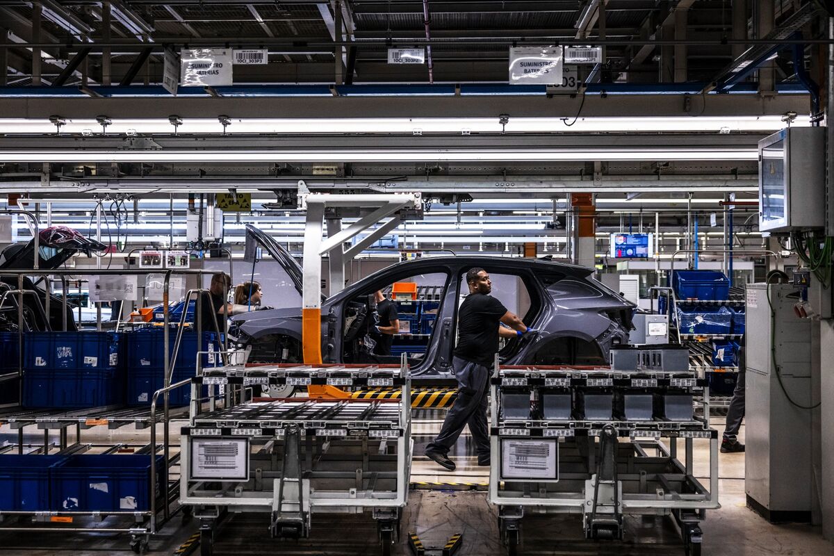 Spain Lifts 2026 Economic-Growth Forecast Despite Iran War
