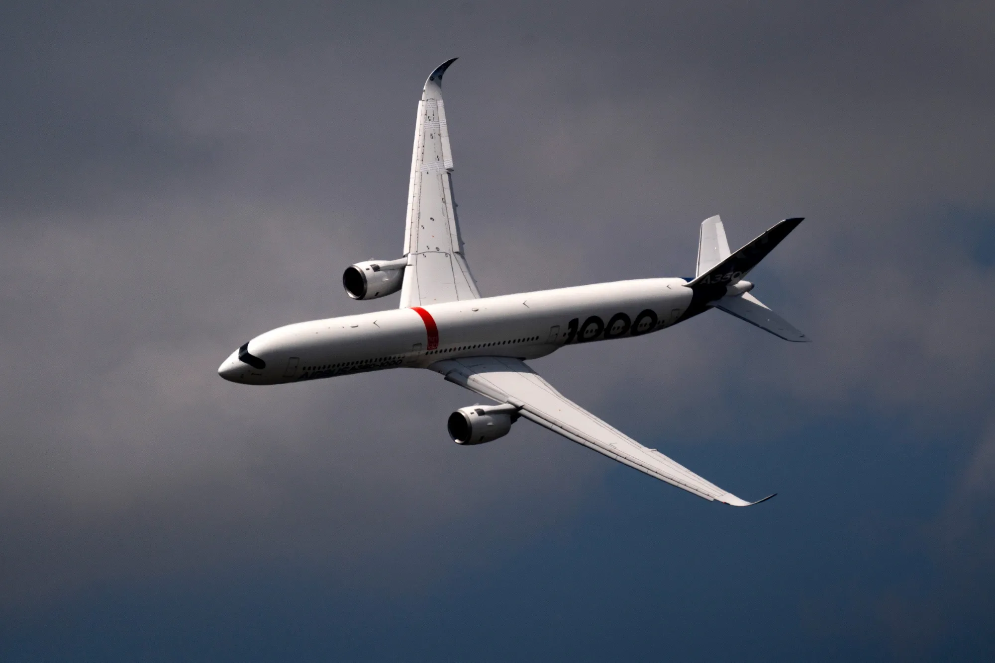 An Airbus A350-1000 passenger jet.