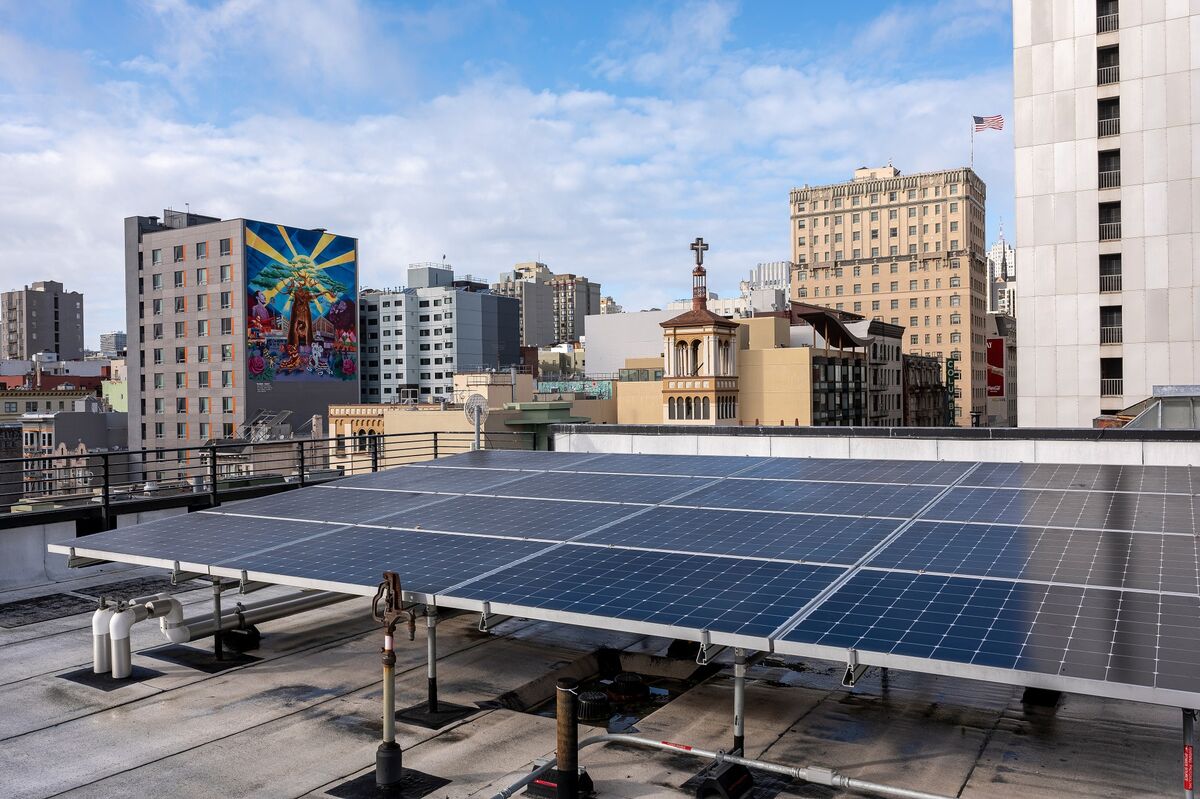 California’s Rooftop Solar Dreams Are Dimming From Rising Bills