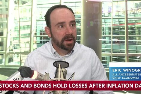 US Inflation Accelerates as Gas,&nbsp;Food Prices Climb