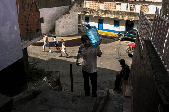 Life Without Water: Sweaty, Smelly, and Furious in Caracas