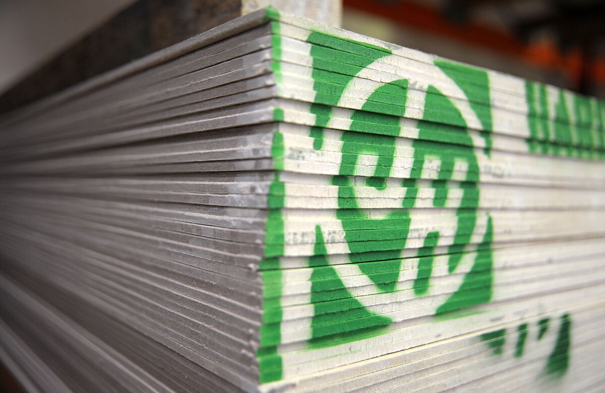 assets.bwbx.io image