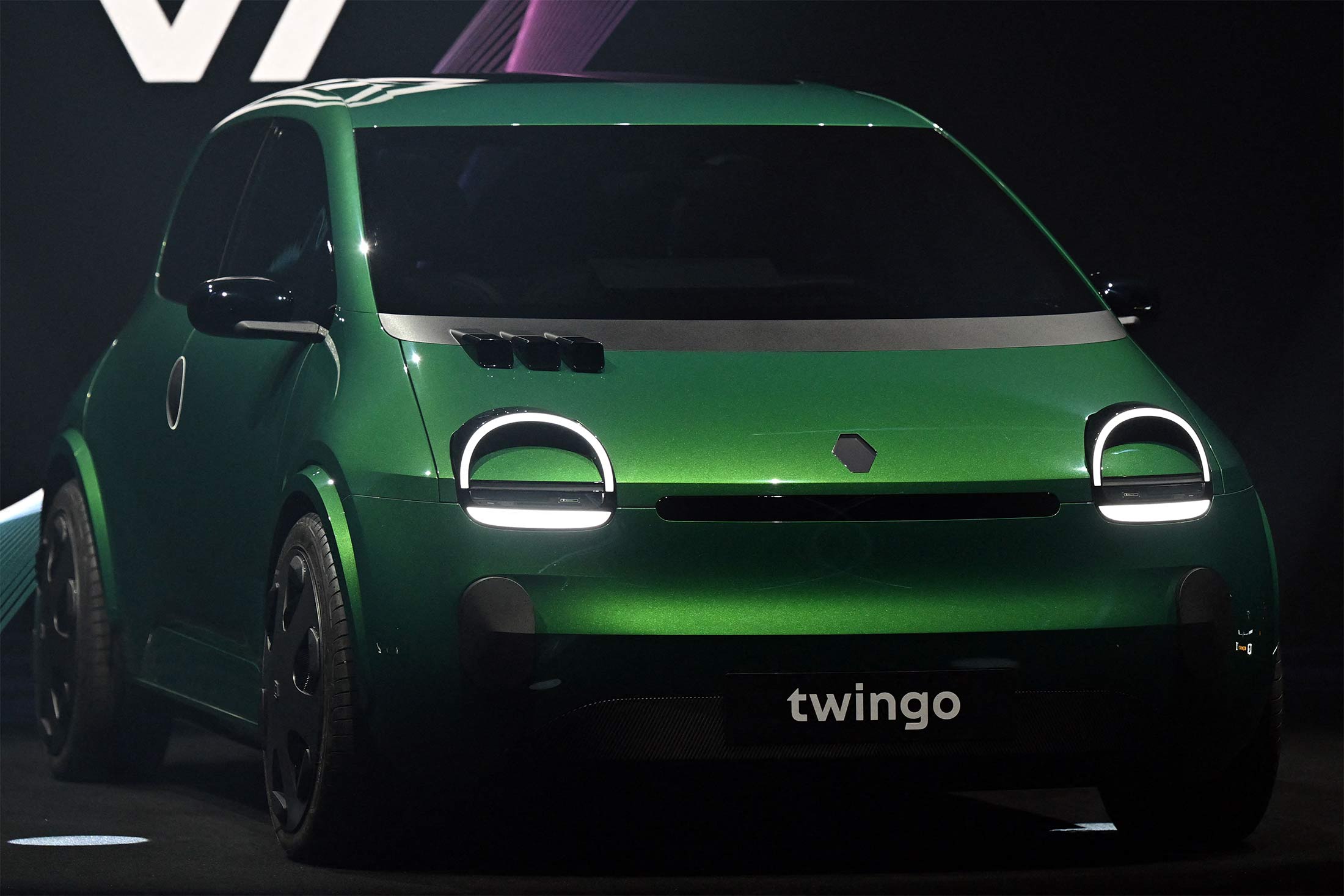A Modern Reimagining of the 30-Year-Old Renault Twingo