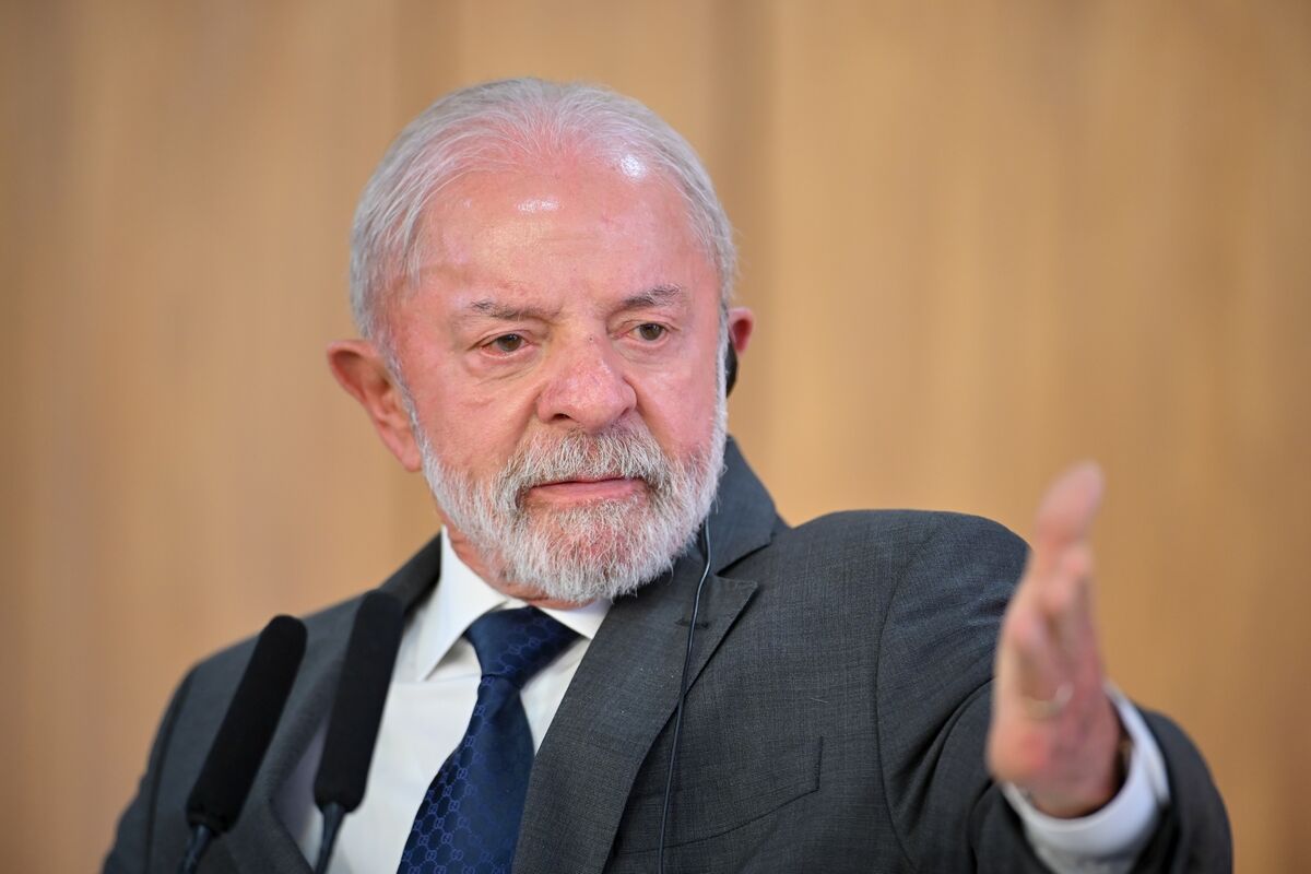 Lula Picks New Minister to Push Policy Agenda for Reelection