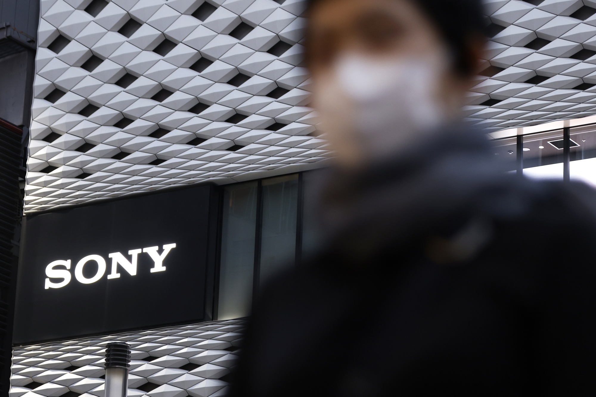 Sony eyes record PS5 production and chip output boost - Nikkei Asia