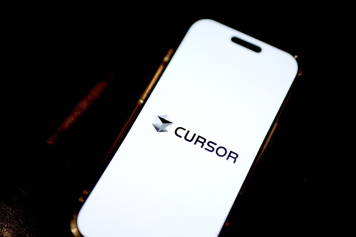 Musk’s xAI Warns Staffers to Limit Contact With Cursor Employees
