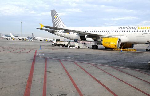 British Airways Parent IAG Boosts Bid Price for Spain’s Vueling