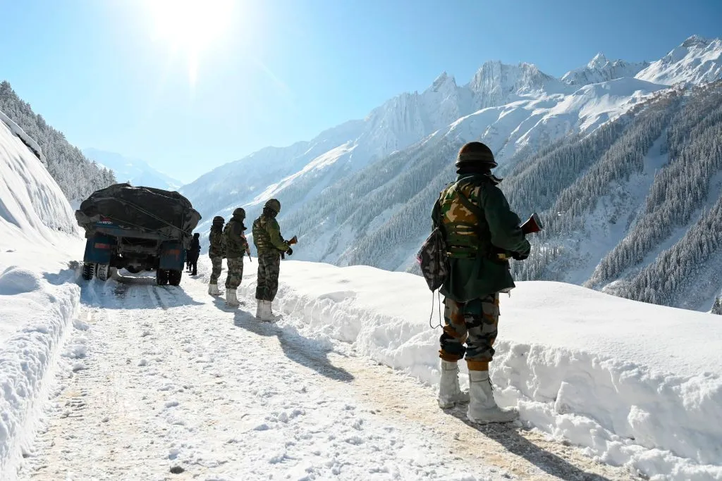Indian&nbsp;soldiers&nbsp;near the Zojila mountain pass that connects Srinagar to the union territory of Ladakh, bordering China.