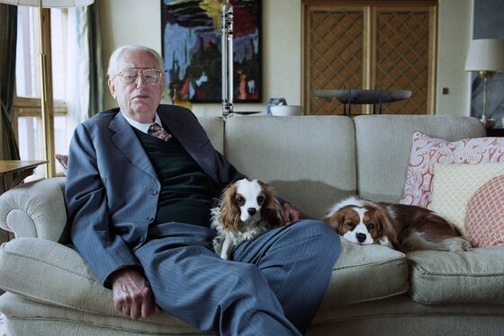 Hans Rausing, Swedish Tetra Pak Carton Billionaire, Dies at 93