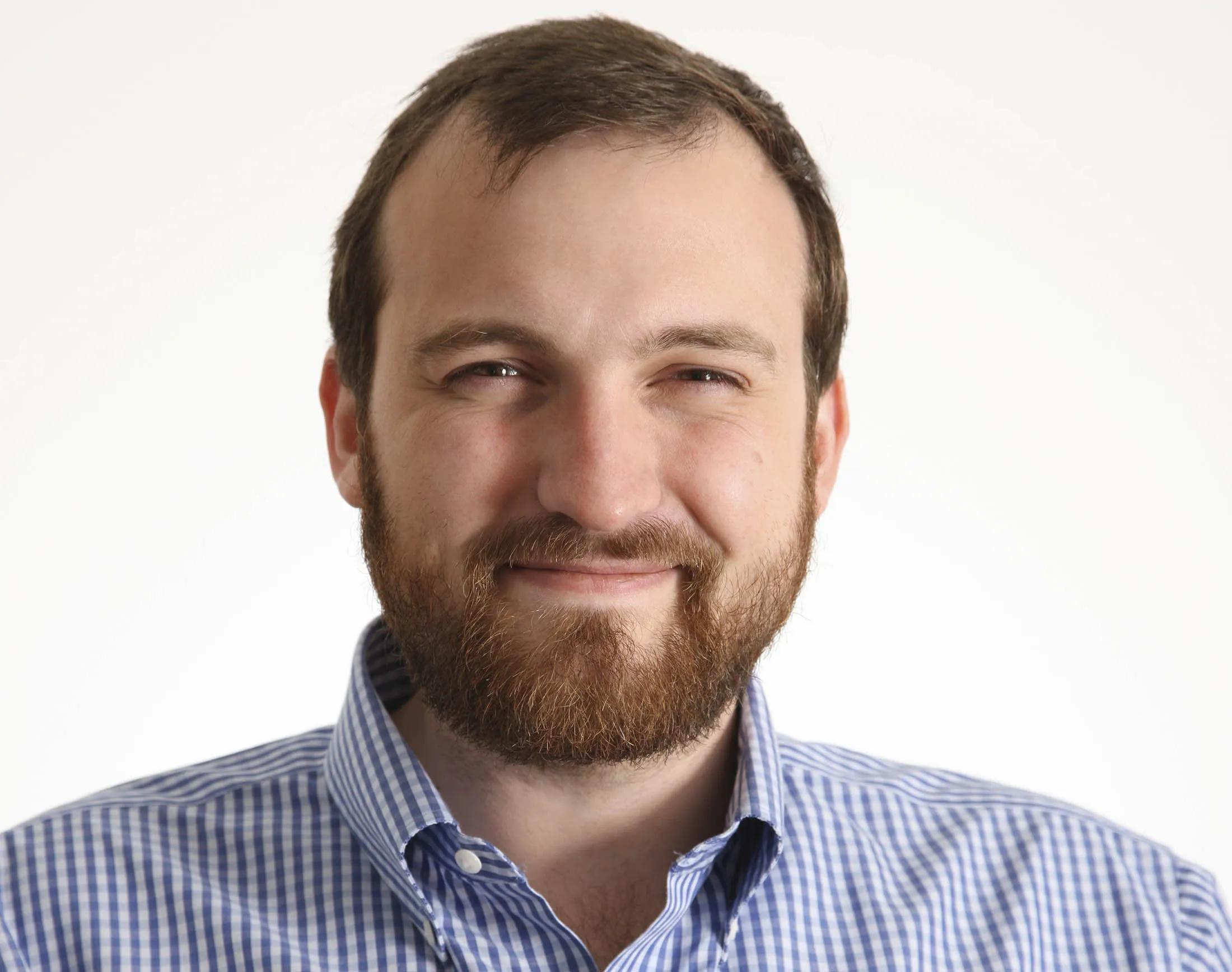 Cardano Founder Charles Hoskinson Shows Interest in CoinDesk News Service -  Bloomberg