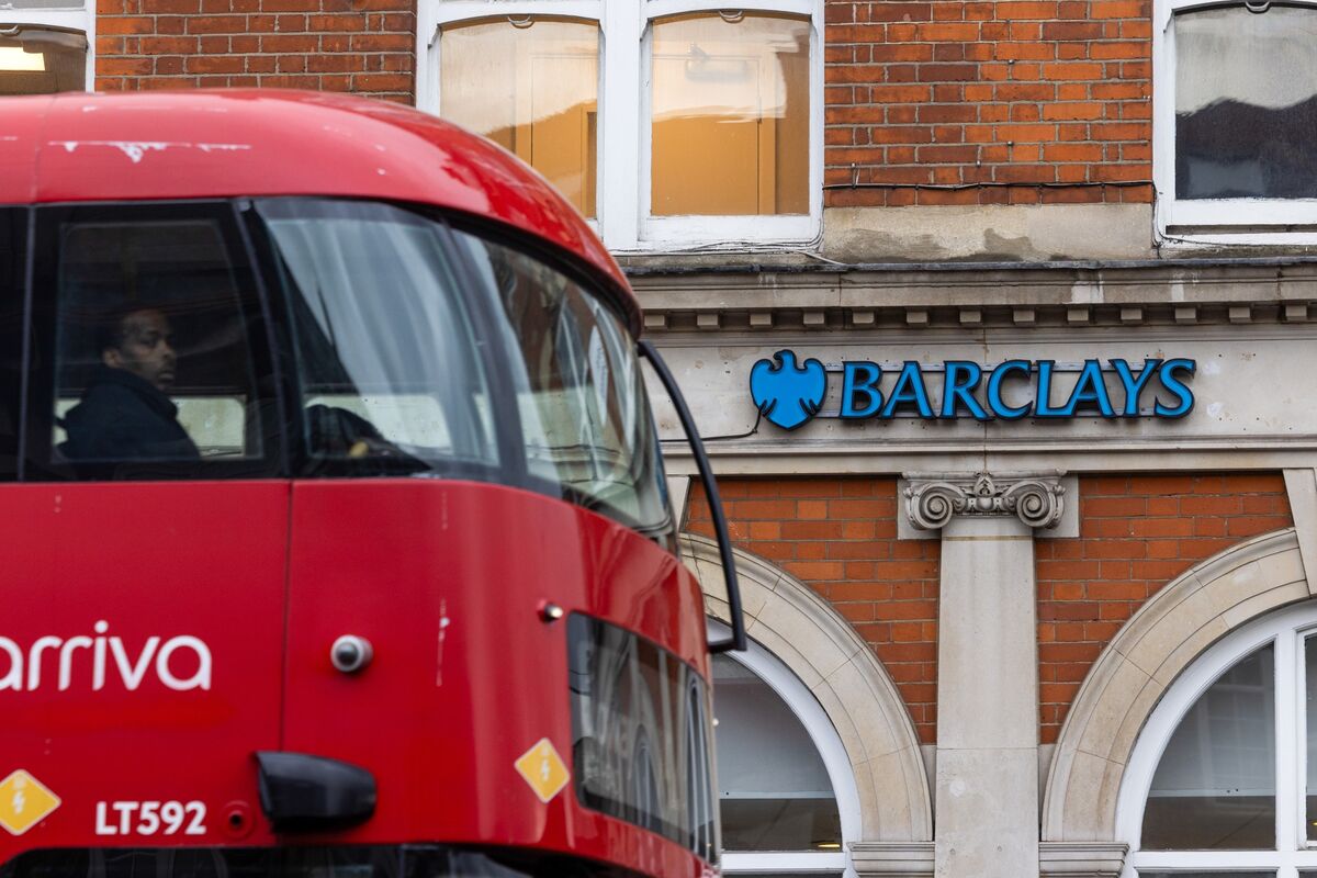 Barclays Equities Traders and Investment Bankers Beat Estimates