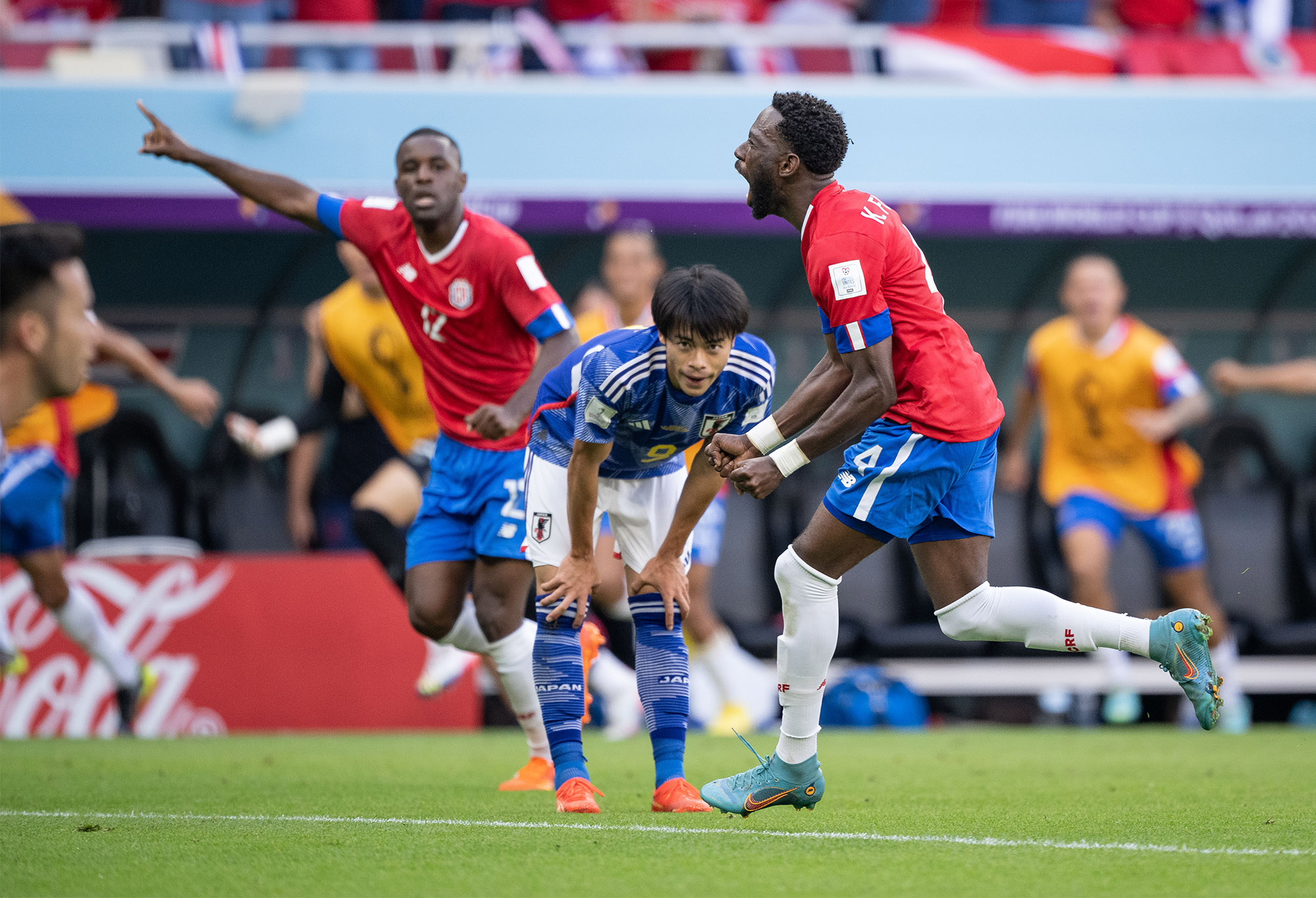 Costa Rica Rallies to Beat Japan 1-0 in Group E of World Cup - Bloomberg