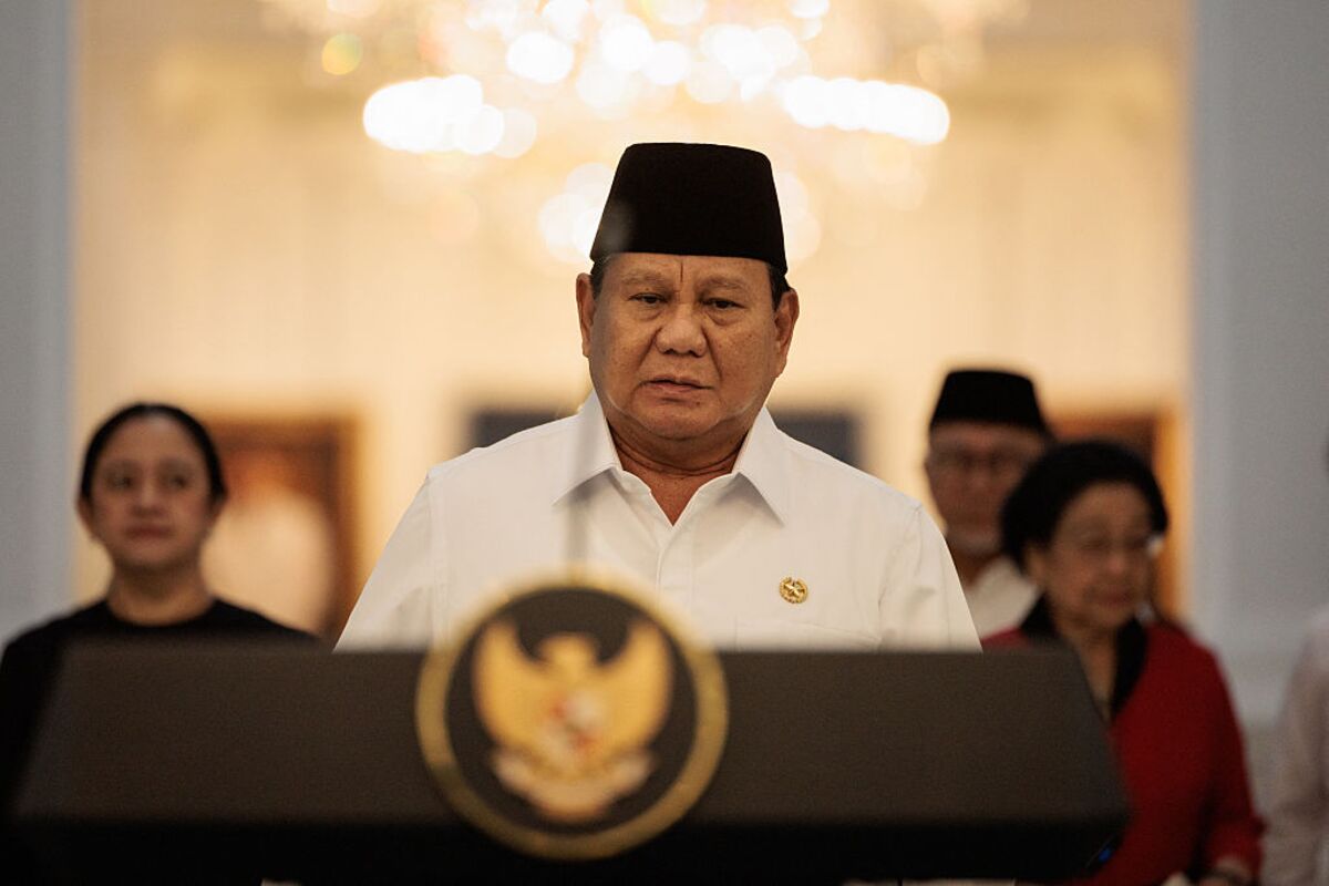 Indonesia to Reshuffle Finance Officials, Cabinet After Protests