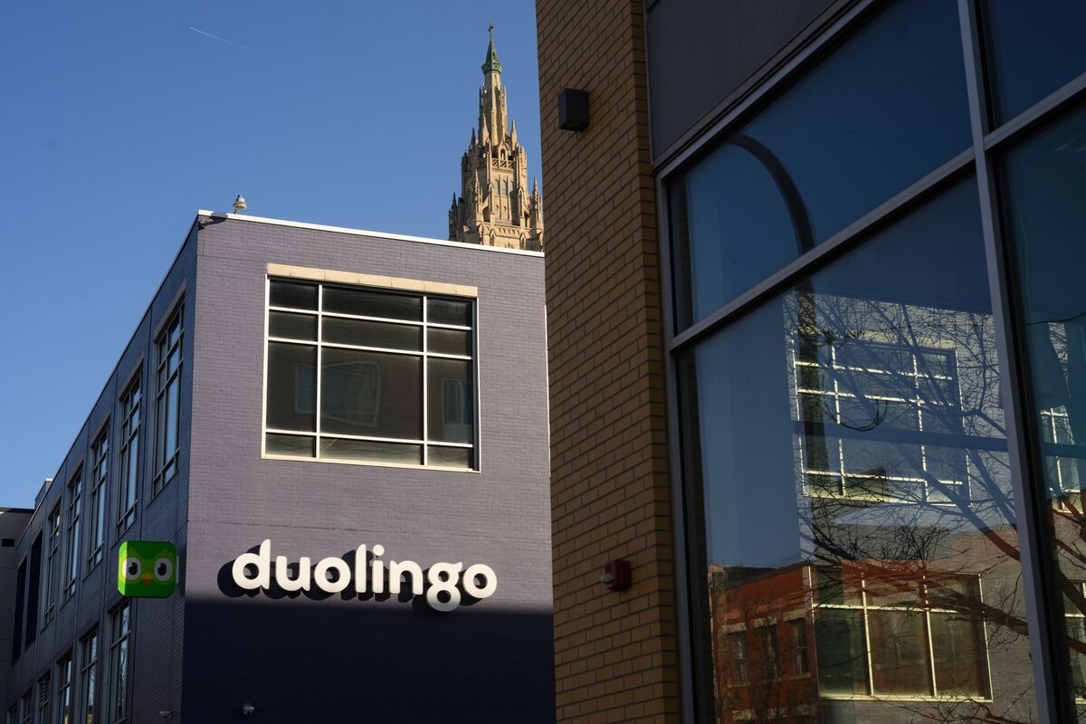 Duolingo Shares Fall On Tepid Sales Outlook