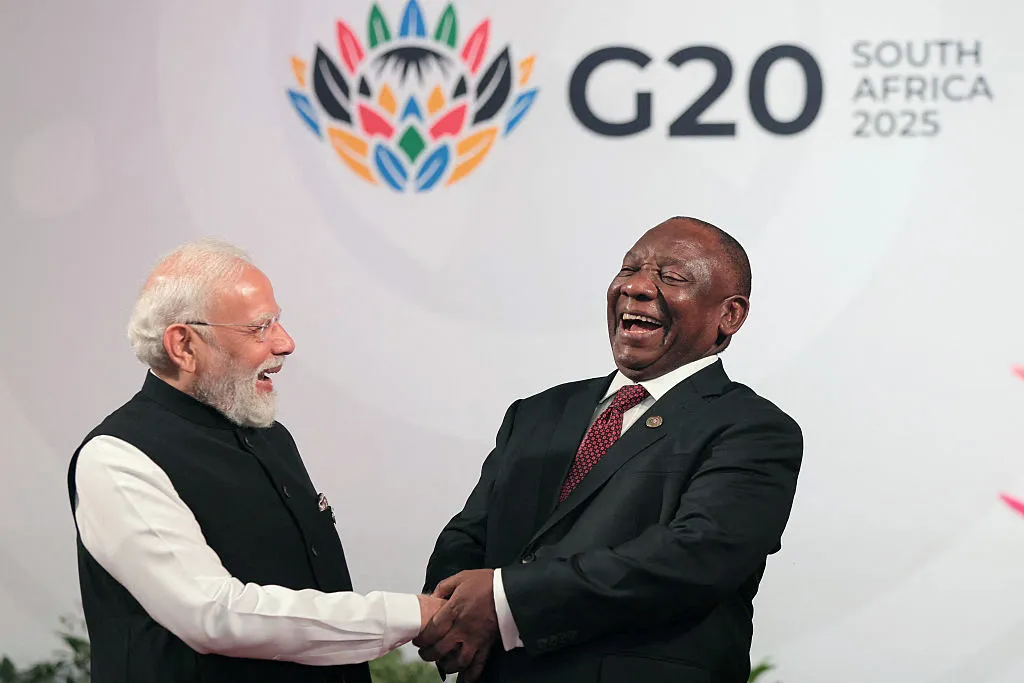 Cyril Ramaphosa welcomes Narendra Modi at the G20 summit.&nbsp;