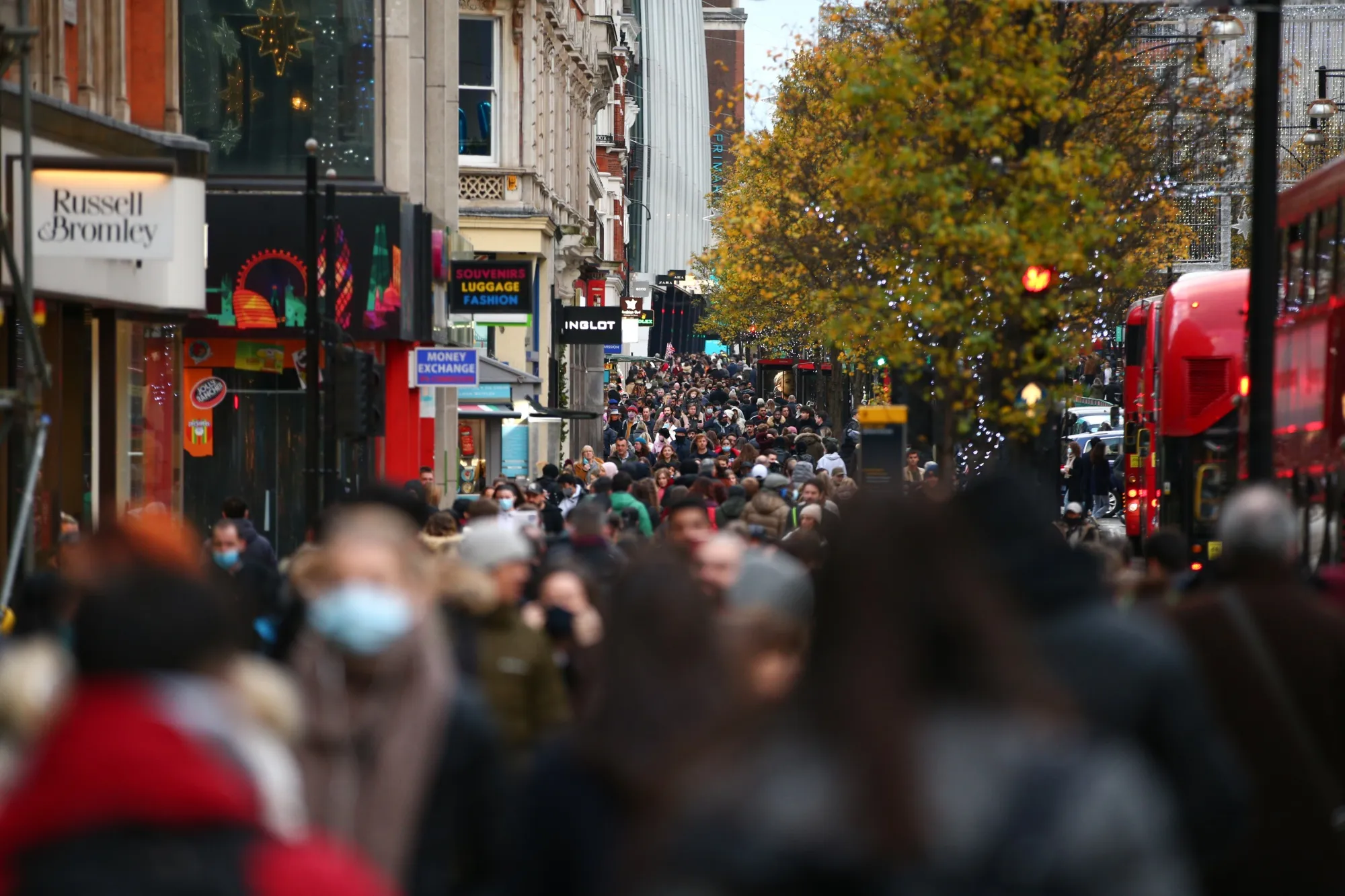 Christmas Season Retail Sales In London