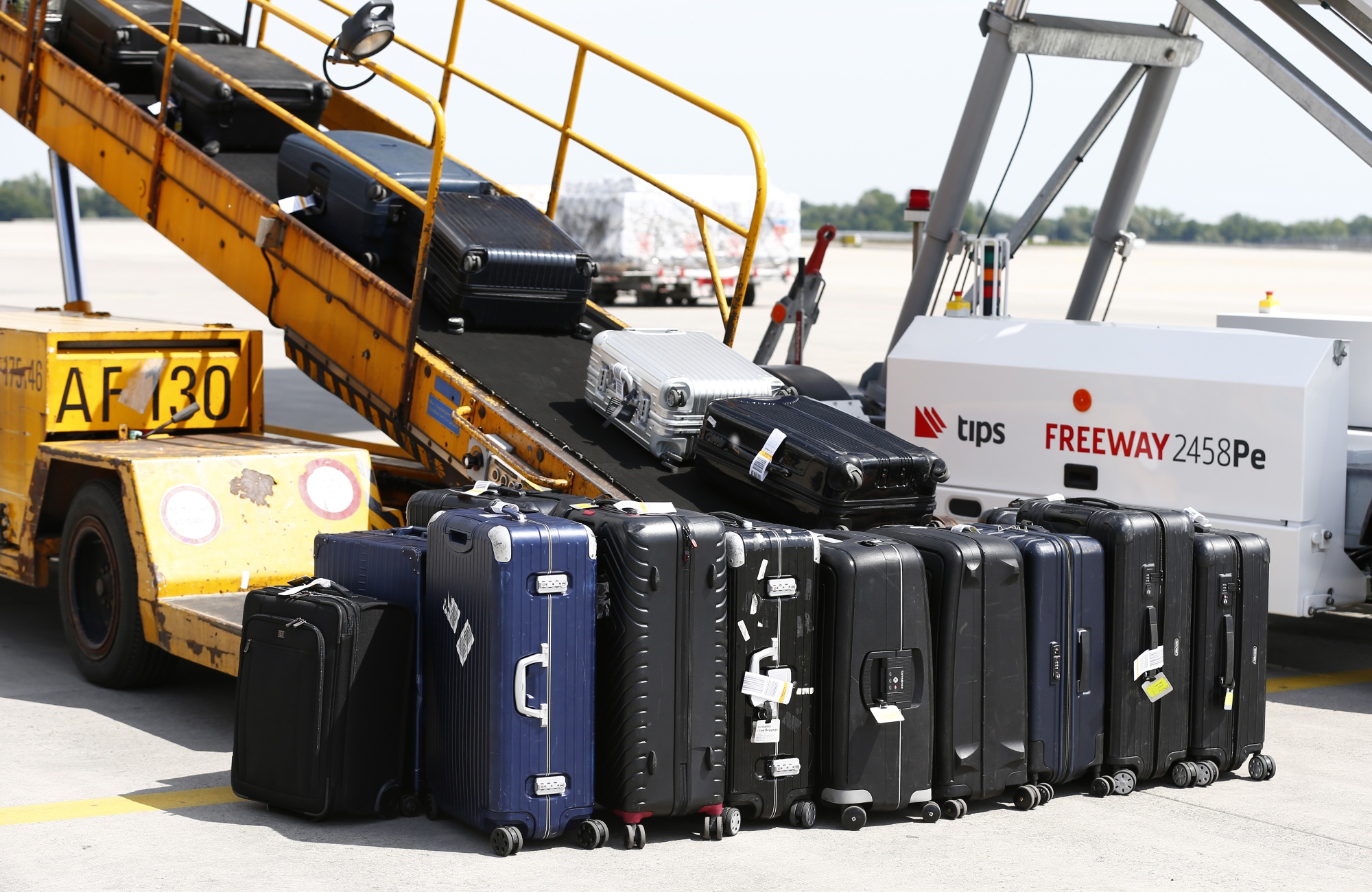 A California Airport Baggage Handler Has an Easy Way to Make Sure Your  Checked Bag Doesn't Get Lost 