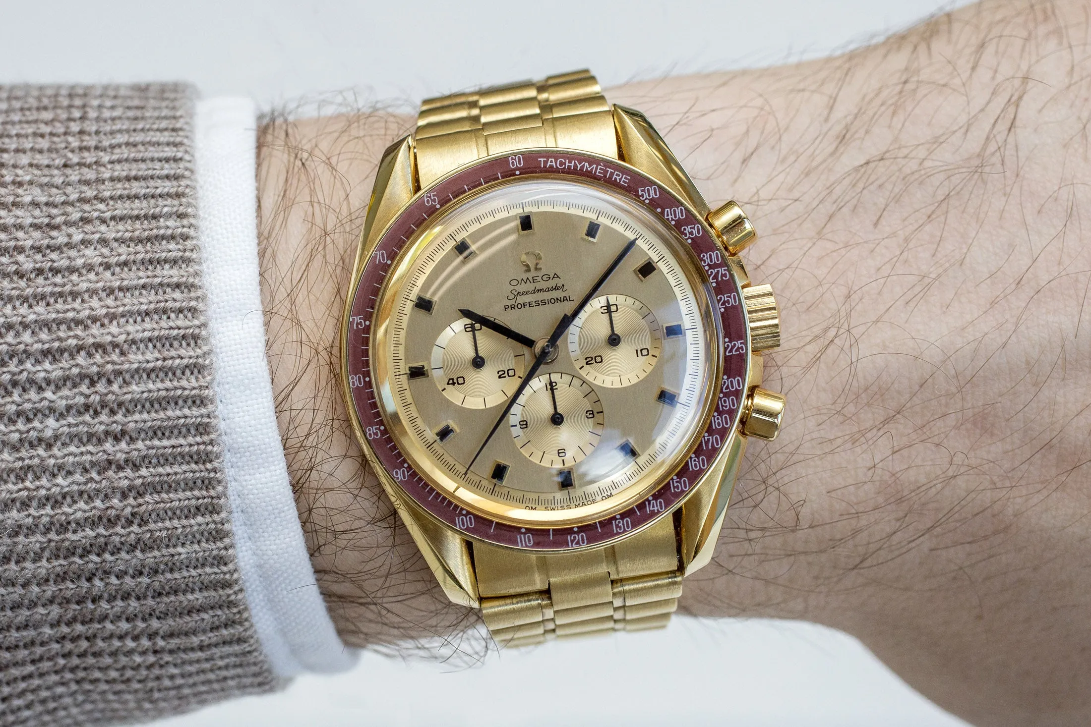 Wearing Richard Nixon's Gold Omega Speedmaster, First Ever Made - Bloomberg, image size:2200x1467