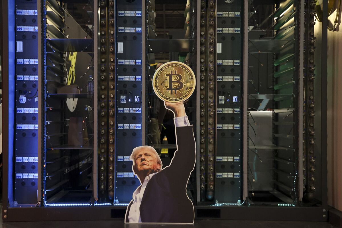 Bitcoin: Crypto Currency MAGA Bubble Floats Toward a Mamdani Pin - Bloomberg