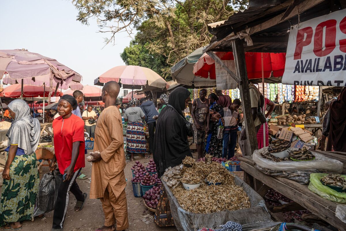 Nigerian Inflation Quickens, Missing Expectations It Would Cool