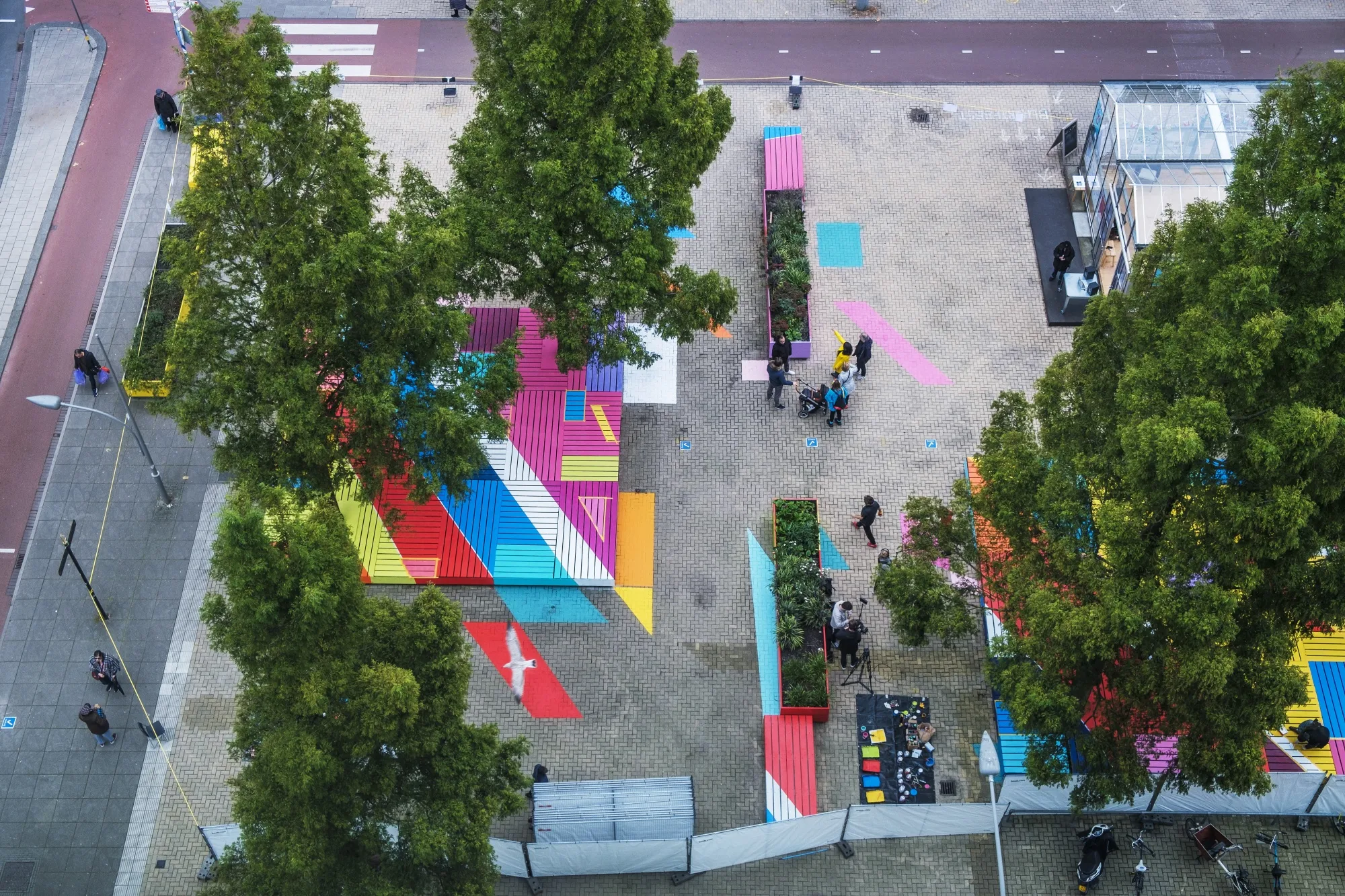 An installation from the Asphalt Art Initiative spans a public square in Amsterdam in&nbsp;2021.