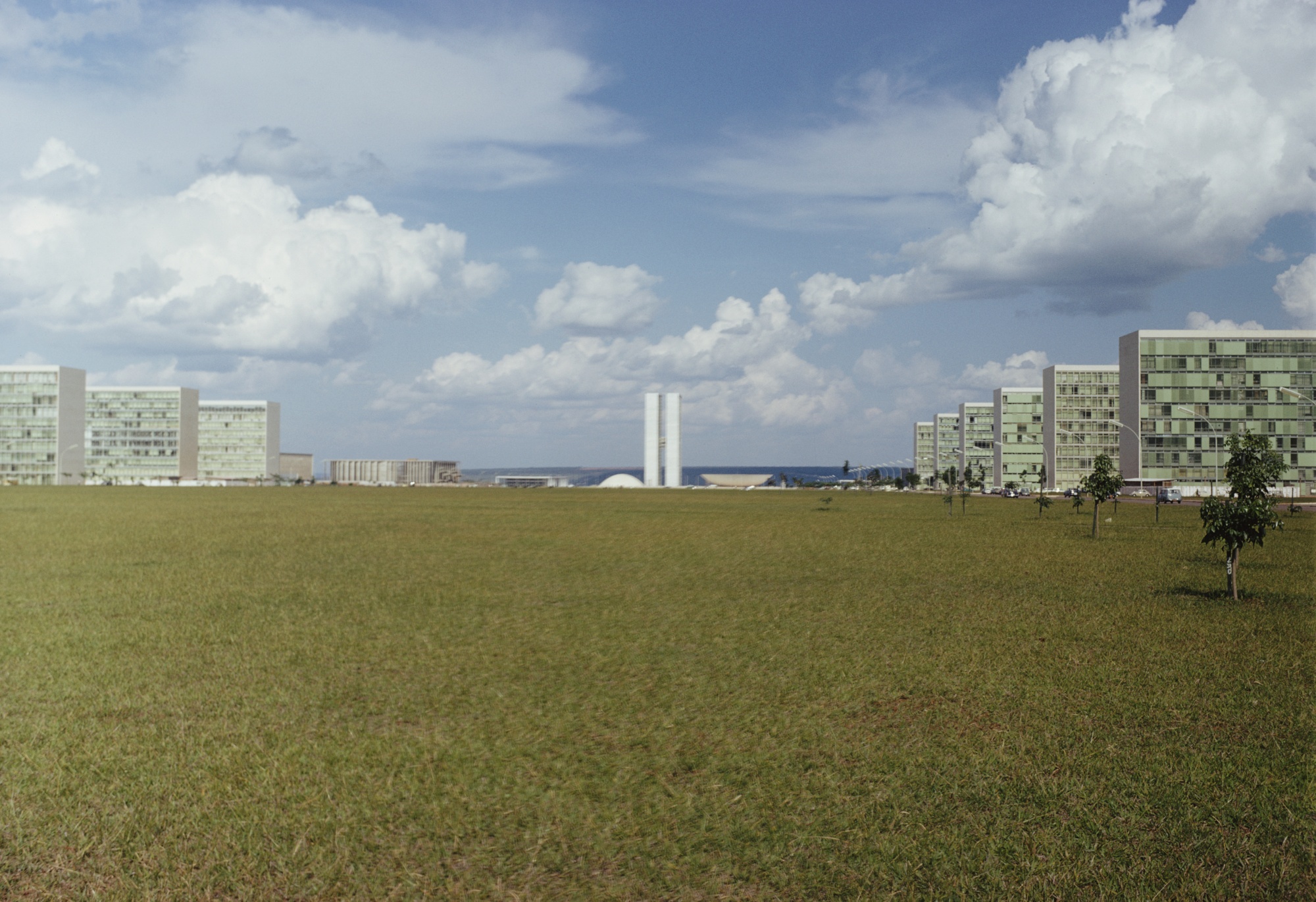 In Brasília, Modernist Architecture Met Political Violence - Bloomberg