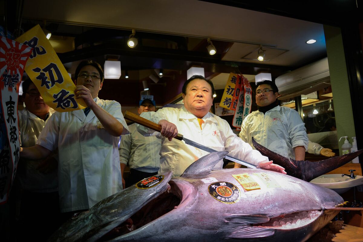 fish market tuna