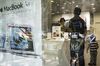 Apple Loses Key Sales Executives as India Strategy Stumbles