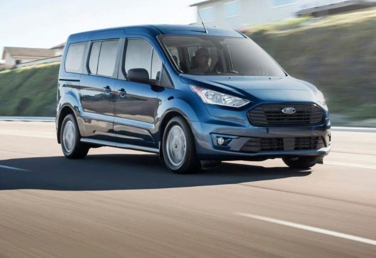 Ford's Facelifted Van Aimed at Baby Boomers Reliving Glory Days - Bloomberg