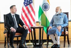 Musk’s India Trip May See Breakthroughs for Starlink, Tesla