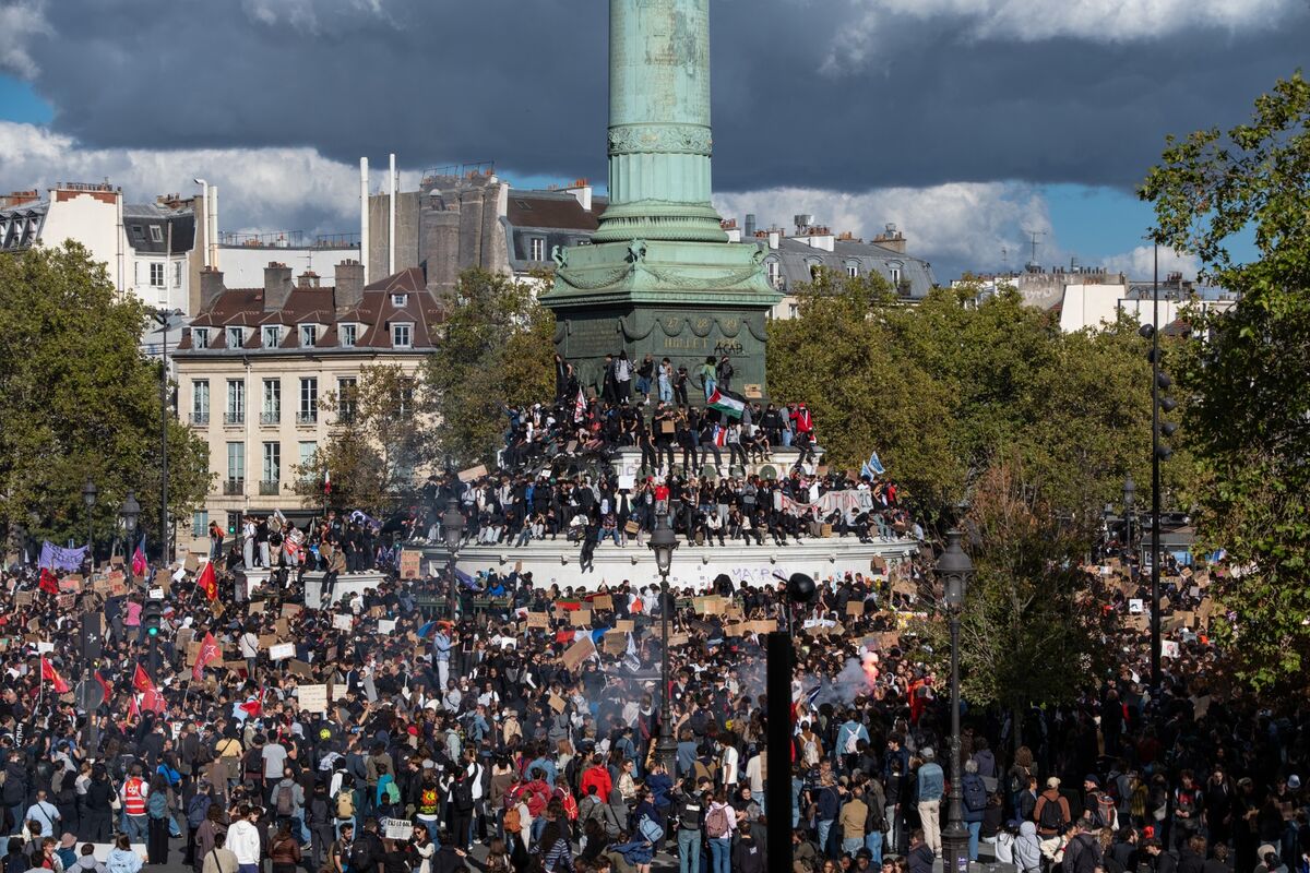 Private Capital Keeps Faith in Crisis-Hit France